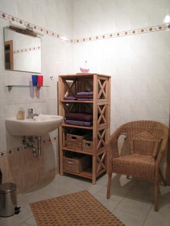 Stollenklause Apartment Hormersdorf  Ruang foto