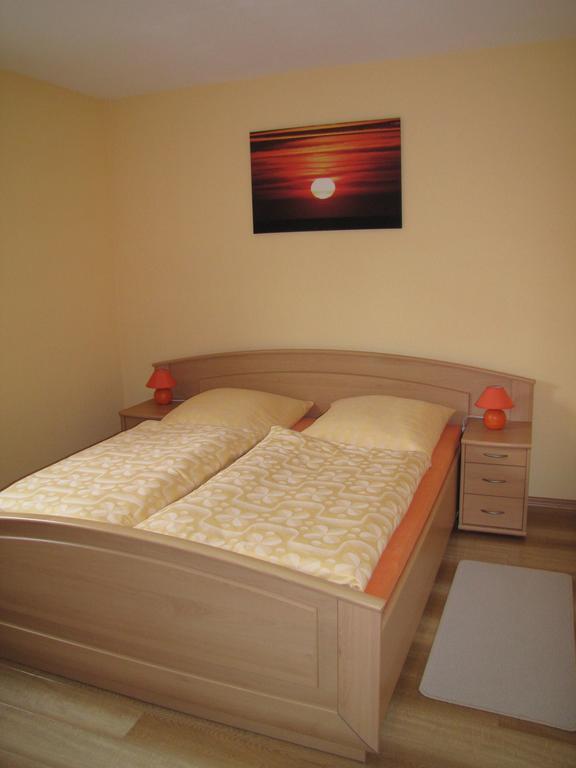 Stollenklause Apartment Hormersdorf  Ruang foto
